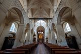 Kyvadlo od architekta Josefa Pleskota bude v pražském kostele Nejsvětějšího Salvátora viset do Velikonoc.