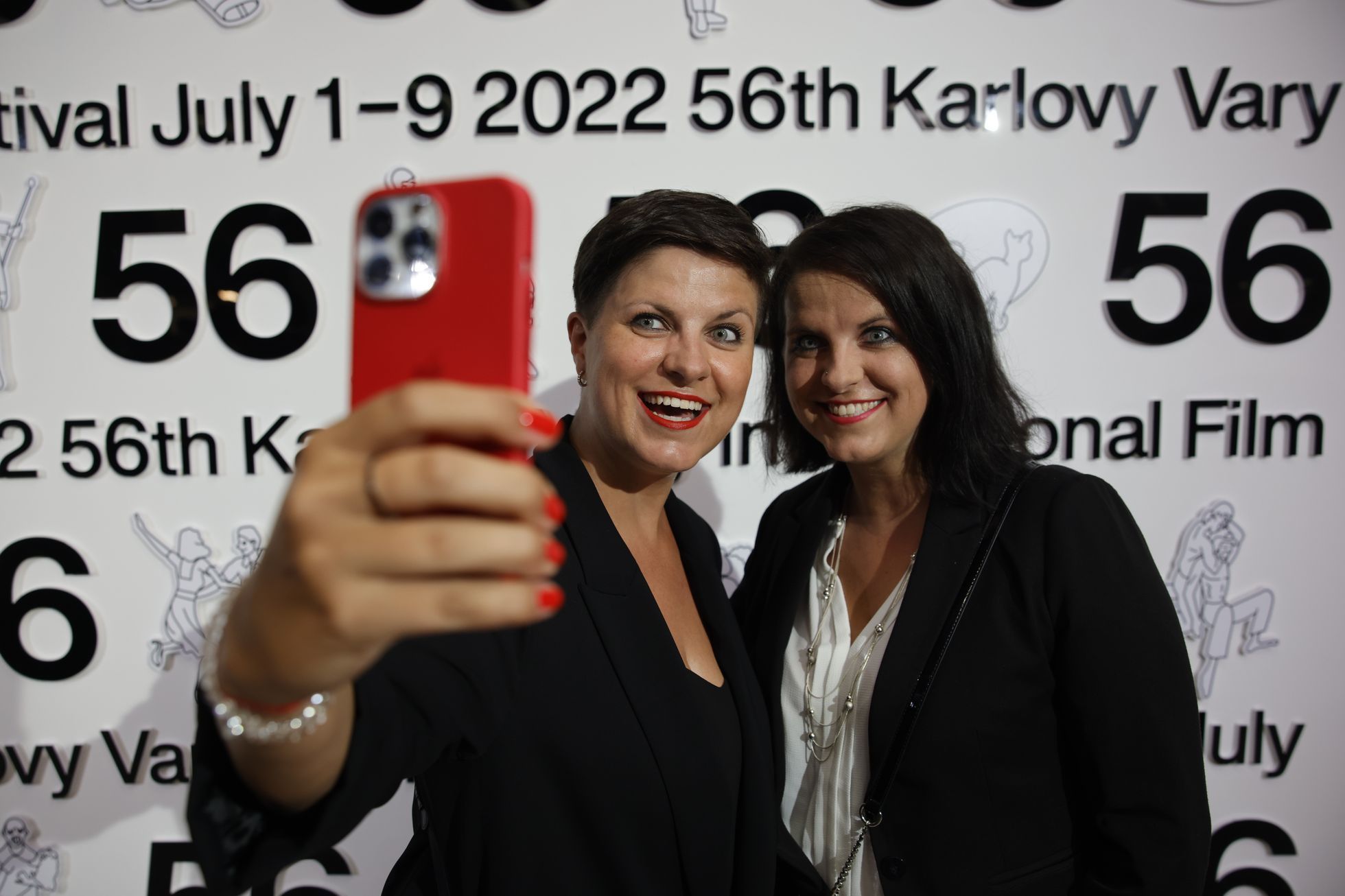 MFF Karlovy Vary 2022, zahájení, červený koberec