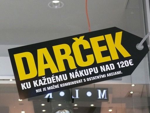 Bratislavský společensko-nákupní bulvár Eurovea