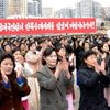 Severní Korea slaví 68. narozeniny svého vůdce Kim Čong-ila