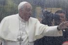 Rio papeže vítá, ale katolíci v Latinské Americe mizí