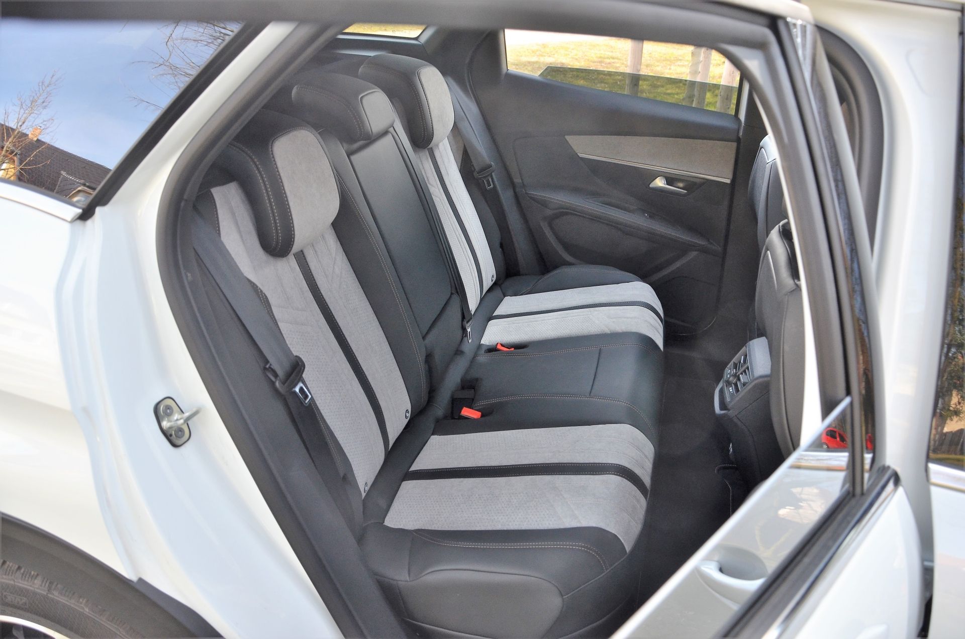 Peugeot 3008 Hybrid 2020 2021