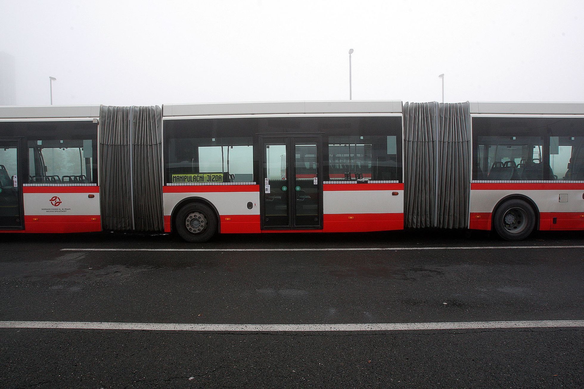 Dvoukloubový autobus