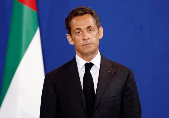Sarkozy v Abú Dhábí