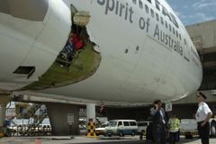 Záhada třímetrové díry v letadle: O teror prý nešlo