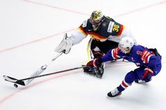 Garland zazářil čtyřmi body a USA přestřílela Německo 6:3, Dánové drží naději