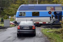 O 12 minut dříve v Praze. Miliardový projekt nové železnice obce u Benešova odmítají