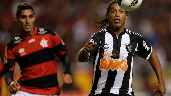 Ronaldinho pomohl svému Atlétiku Mineiro ke kanonádě 6:0 Figueirense