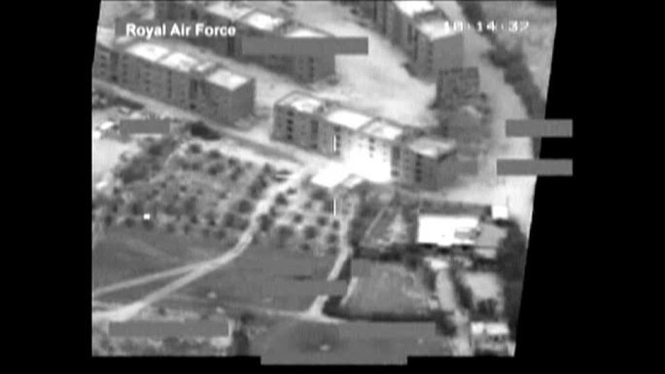 NATO zveřejnilo video z úderu na Kaddáfího rezidenci