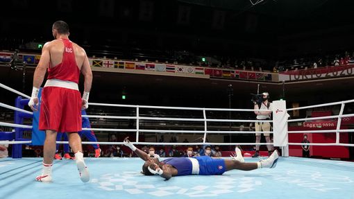 Boxer Julio Cesar La Cruz vybojoval pro Kubu další zlato, ve finále turnaje do 91kg porazil Rusa Muslima Gadžimagomedova 5:0.