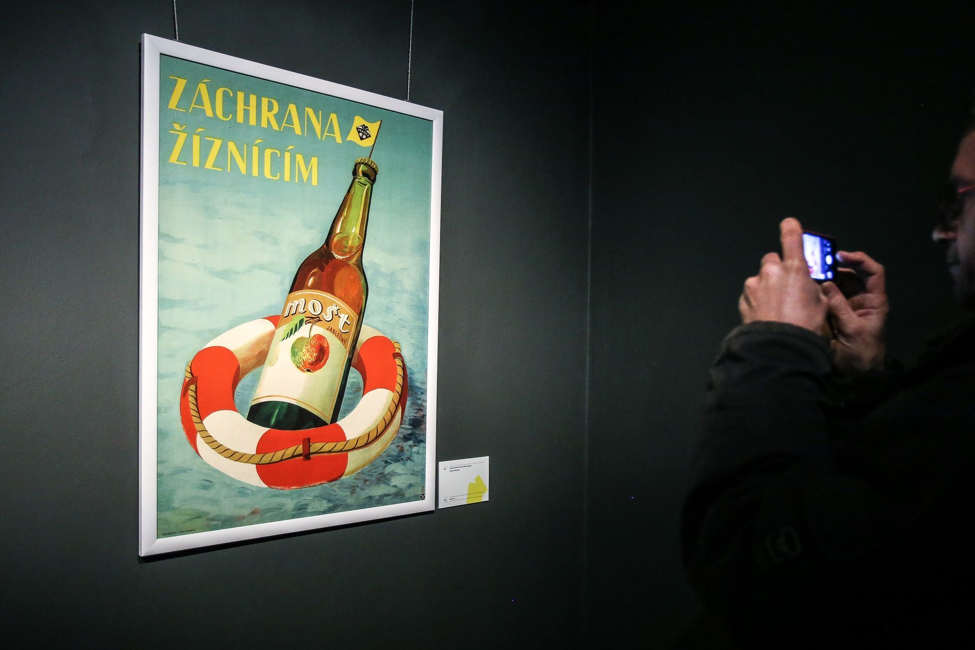 Výstava socialistických reklamních plakátů