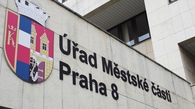 K nečinnosti vyzývají vítězové voleb radní na magistrátu a také třeba v Praze 1, 8 i 12.