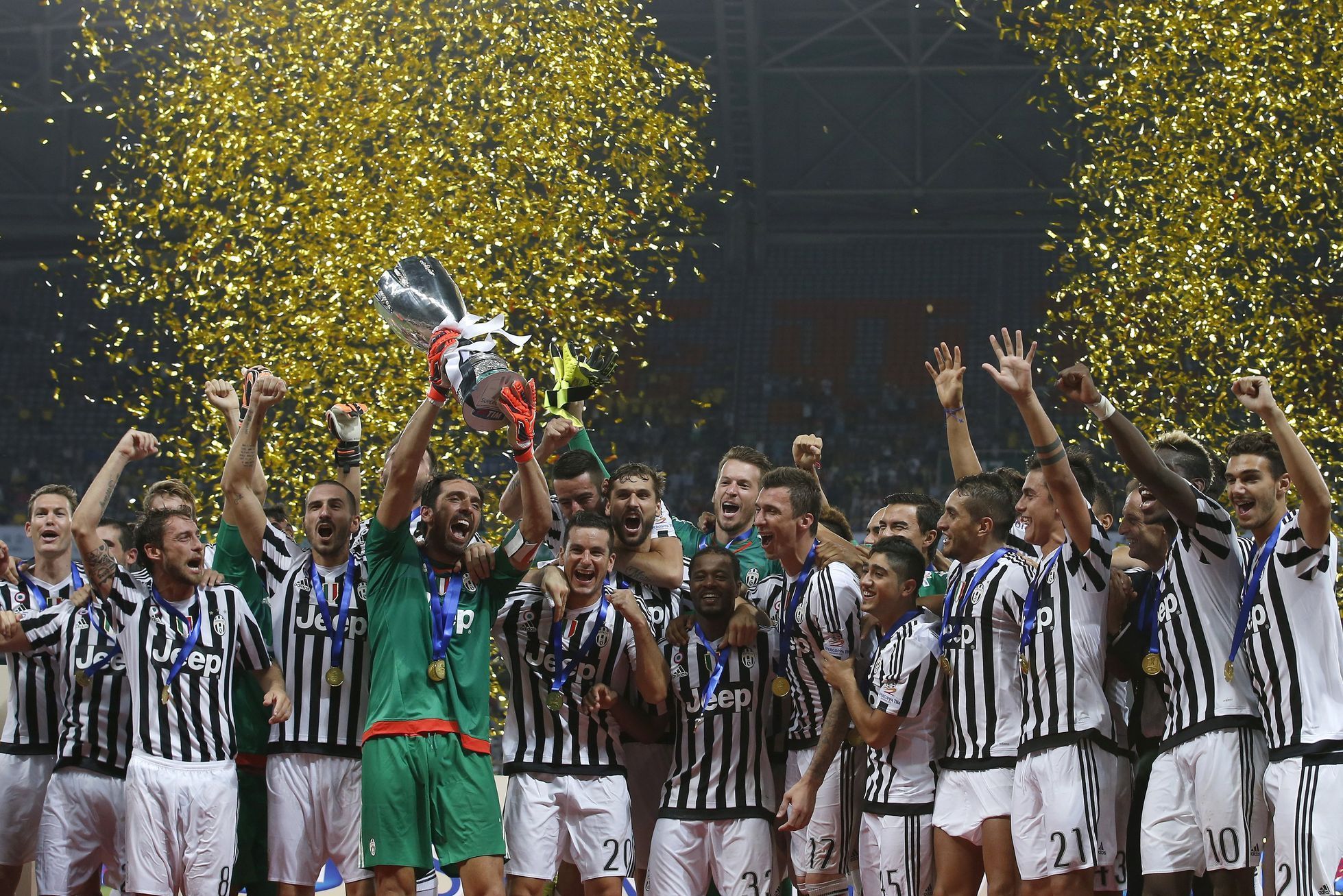 Radost hráčů Juventusu ze zisku italského Superpoháru