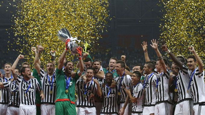 Radost hráčů Juventusu ze zisku italského Superpoháru