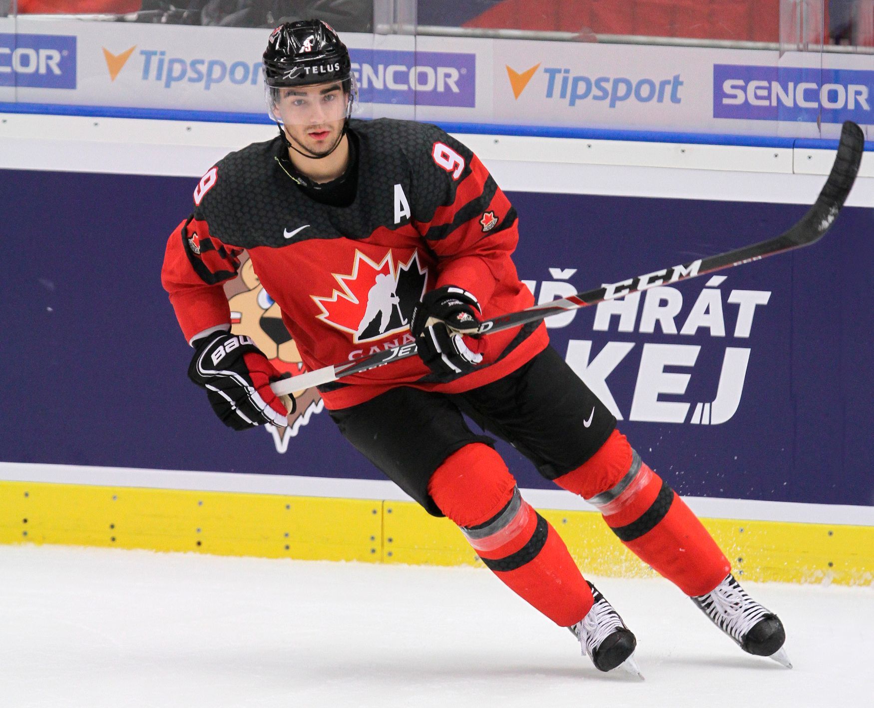 Kanadský hokejový útočník Joe Veleno na mistrovství světa juniorů 2020 v Česku
