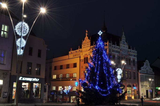 Vánoční strom ve Strakonicích.