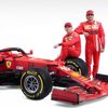 Nový monopost F1 Ferrari SF21 pro sezonu 2021 - Charles Leclerc a Carlos Sainz junior