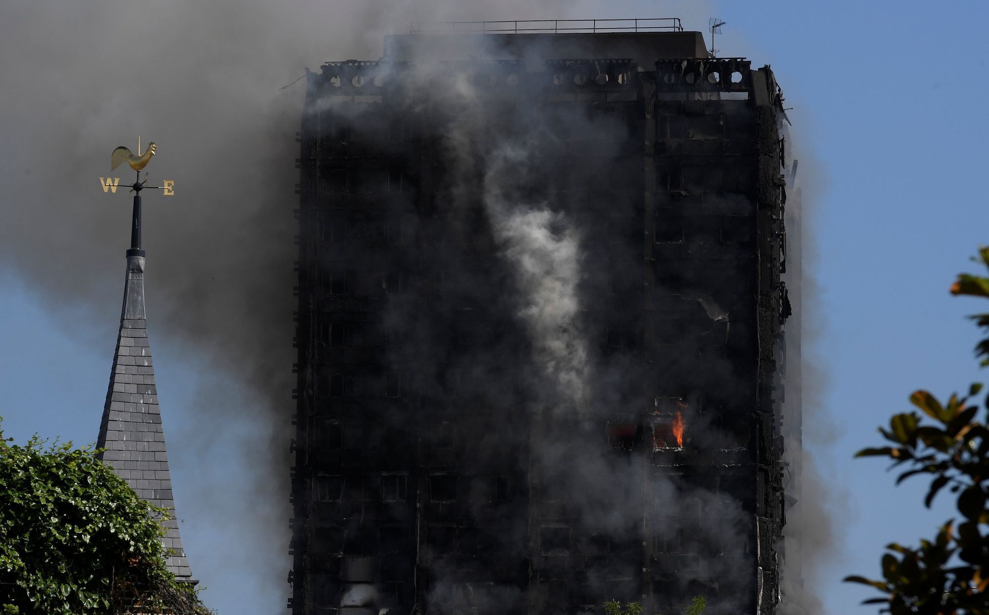 Požár Grenfell Tower v Londýně, červen 2017
