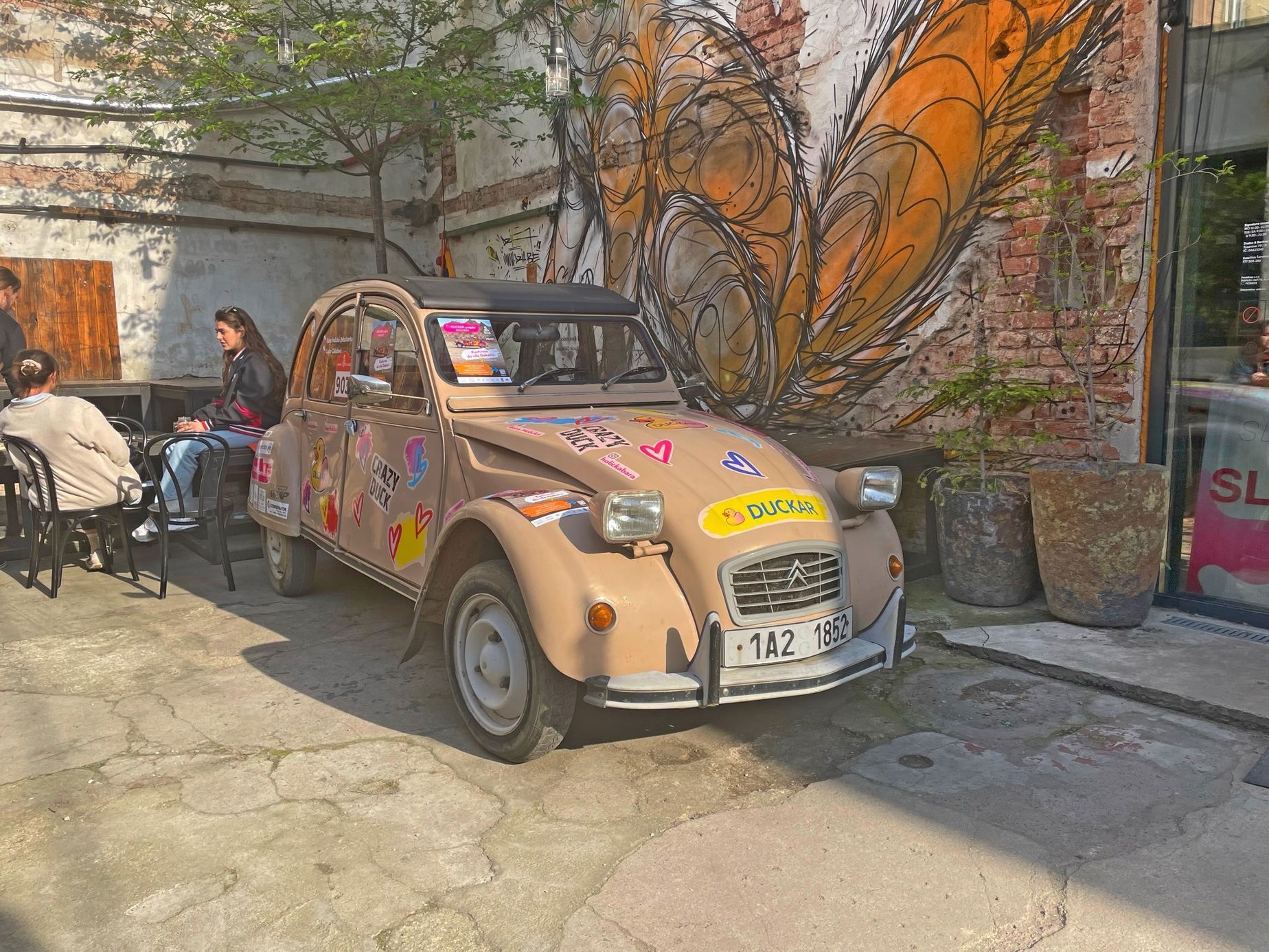 Citroën Kachna "Duckar" závodnice Bára Holická Dakar Classic