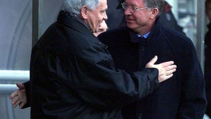 Bobby Robson (vlevo) ještě vedle Alexe Fergusona