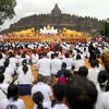 Vesak, Budha, slavnost