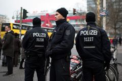 Rakouská policie zadržela mladíka z Bosny, plánoval podle ní útok na vánoční trhy