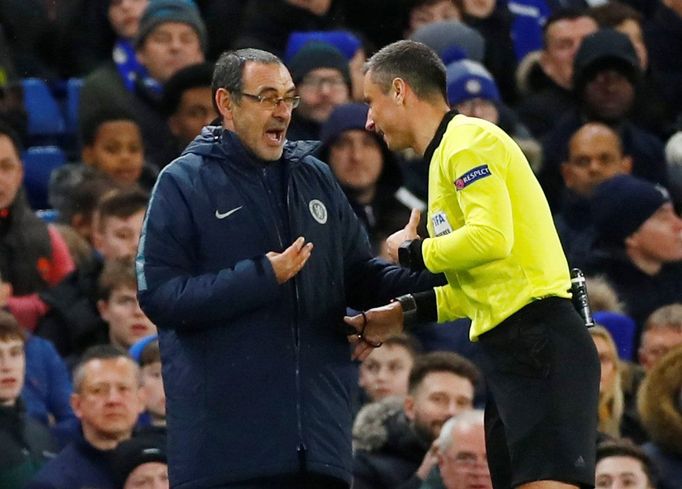 Soccer Football - Europa League - Round of 16 First Leg - Chelsea v Dynamo Kiev - Stamford Bridge, London, Britain - March 7, 2019  Chelsea manager Maurizio Sarri speaks