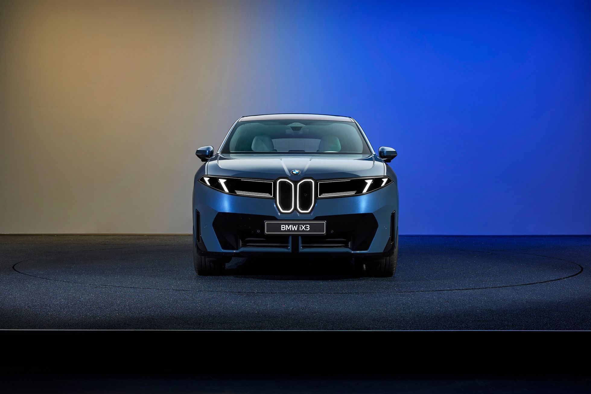 BMW iX3