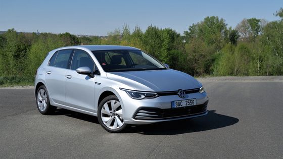 Zaslouží si přežít. Nový VW Golf jede na naftu jako vítr a emise má vzorně čisté