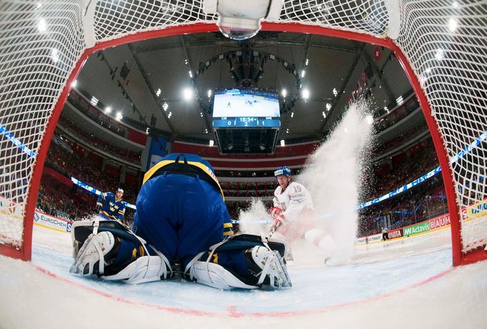 Hokej, MS 2013, Česko - Švédsko: Jiří Tlustý - Jhonas Enroth