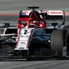 Kimi Räikkönen v Alfě Romeo při prvních testech F1 v Barceloně 2020