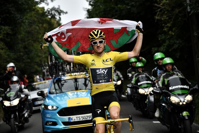Geraint Thomas v poslední etapě Tour de France 2018.