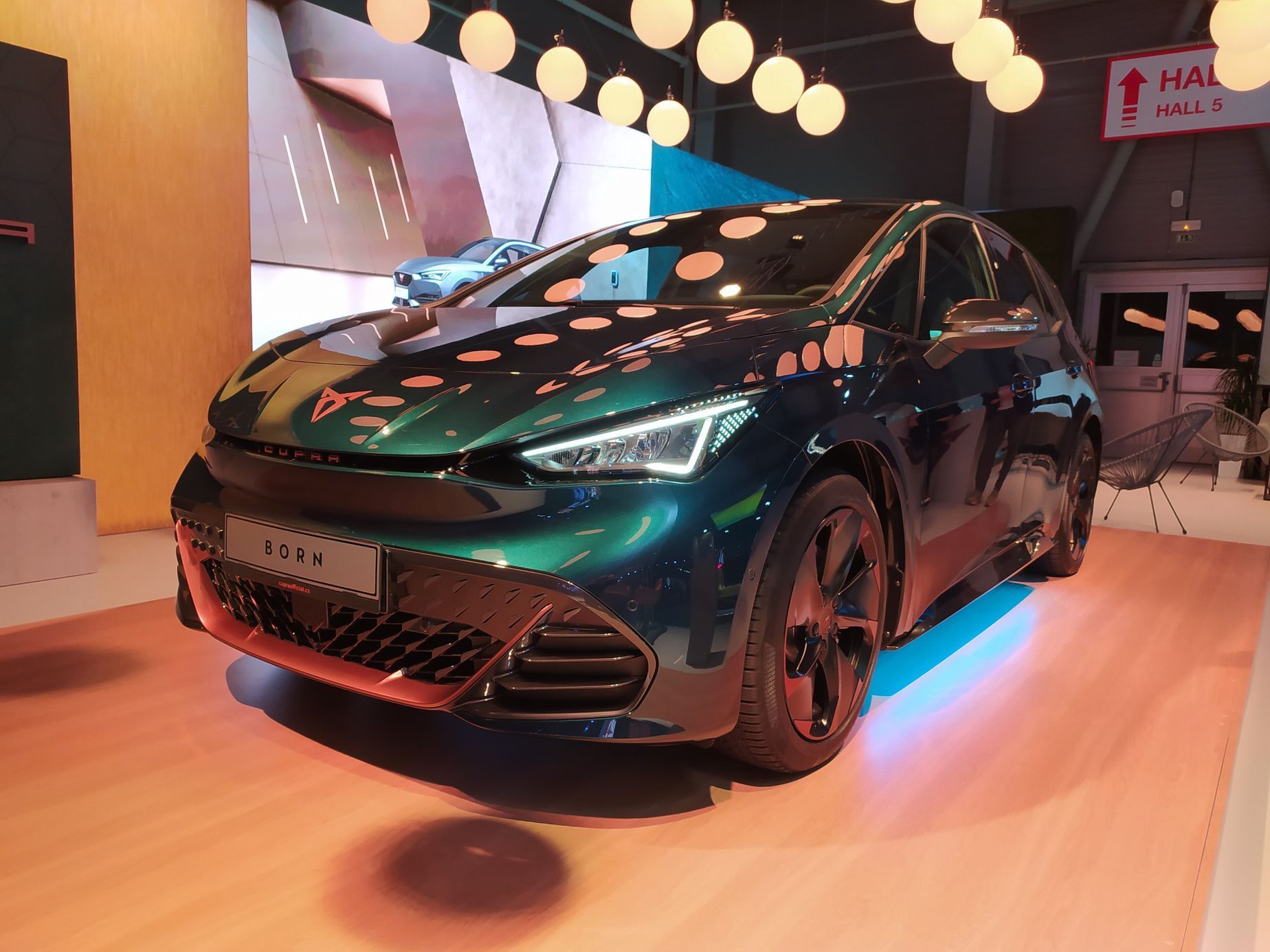 e-Salon 2022 stánek VW a Cupra
