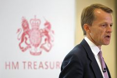 Skandál britské vlády. Náměstek ministra rezignoval
