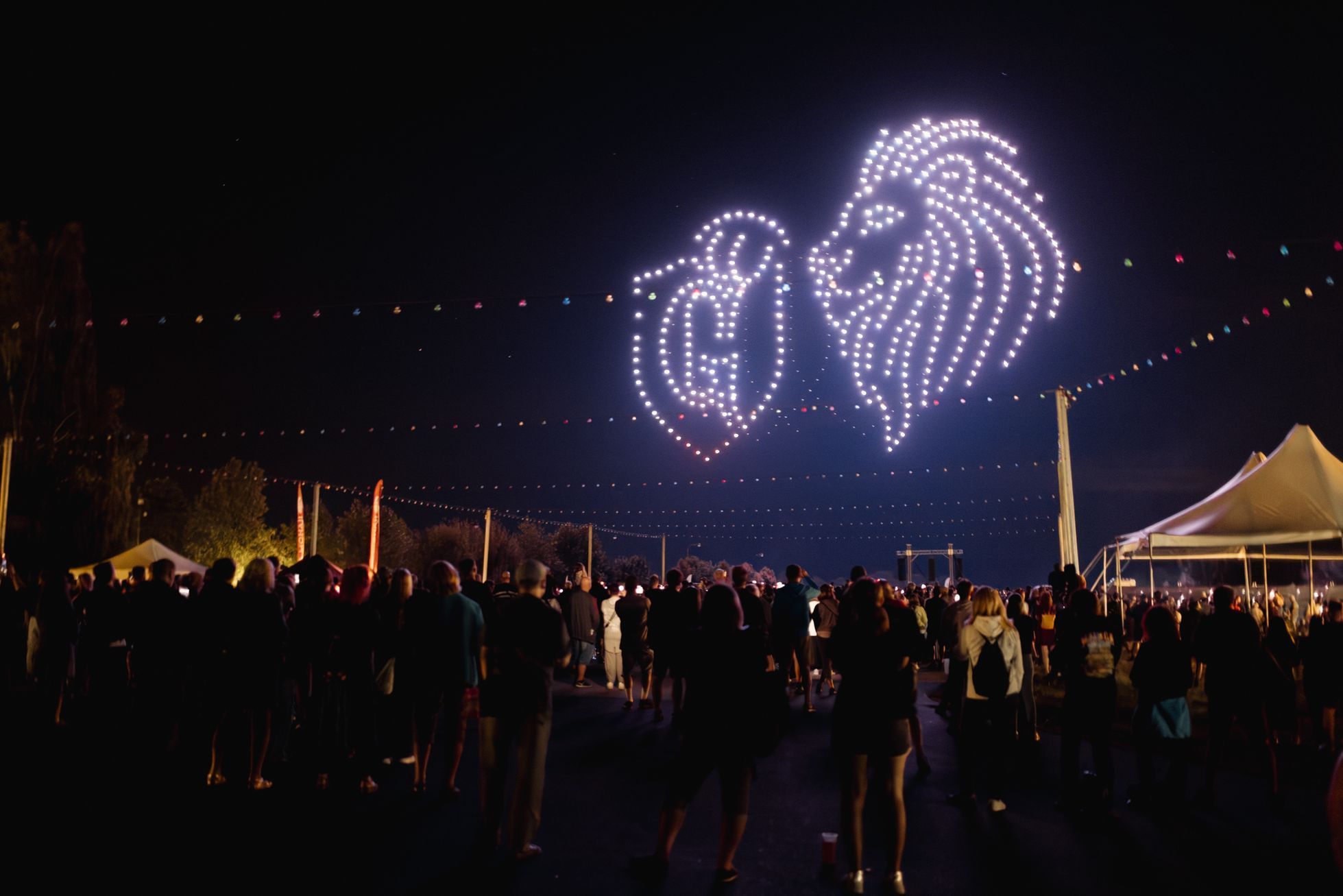 Dronová show v Hradci Králové