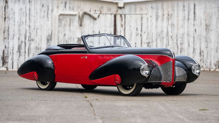 Aero 50 od Sodomky se prodalo za 8,5 milionu. Porsche z animáku stálo desetinásobek; Zdroj foto: Darin Schnabel / 2022 Courtesy of RM Sotheby's