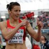 Běloruska Ilona Usovičová z vítězství v jednom z rozběhů na 400 metrů na Mistrovství Evropy v atletice 2012 v Helsinkách.