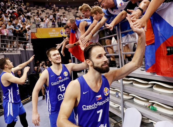 basketbal, MS 2019, Česko - Polsko, Vojtěch Hruban a čeští fanoušci