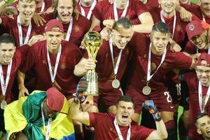 Fotbalisté Sparty slaví vítězství ve finále MOL Cupu proti Liberci