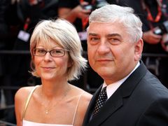 Herec Miroslav Donutil a jeho žena patří také k pravidelným hostům festivalu.