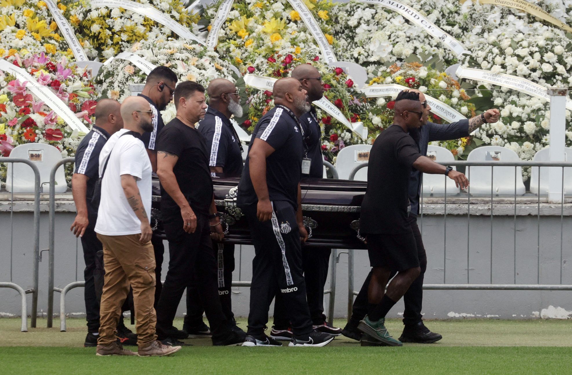 Death of Brazilian soccer legend Pele
