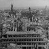 Letouny shodily na město 3900 tun bomb. Zničily 34 kilometrů čtverečních zástavby.