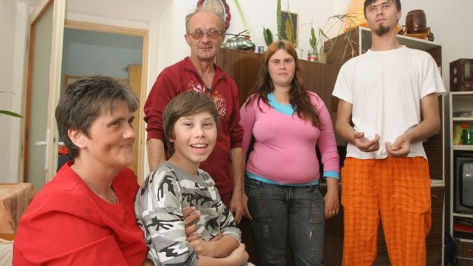 Wallovi. Jedna z tisíců rodin, kterou rozložil český stát