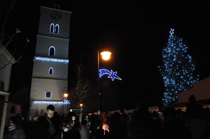 Vánoční strom ve Strážnici.