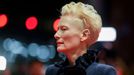 Tilda Swinton na zahajovacím ceremoniálu Berlinale.