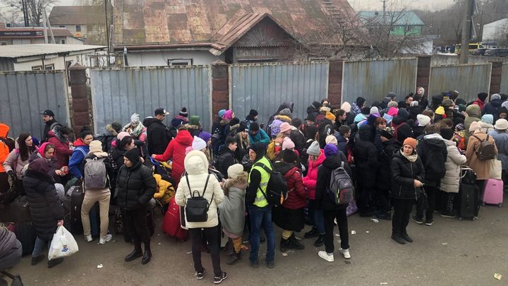 Hranici s Ukrajinou už do Evropy přešlo přes půl milionu uprchlíků. Nejvíce do Polska; Zdroj foto: Martin Novák