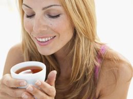 Káva a čaj neškodí, dokáží léčit krevní tlak