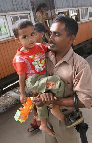Hikkaduwa train 14