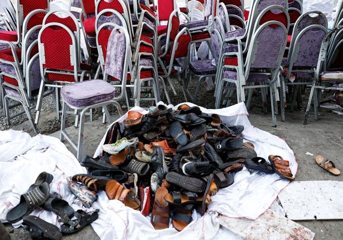 Teroristický útok na svatbě v Kábulu.