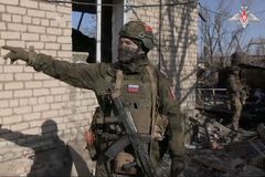 "Víme, co přijde." Civilisté na východě Ukrajiny se připravují na postup ruské armády